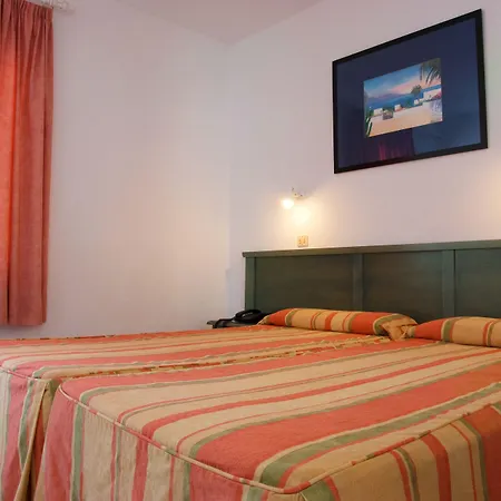 Livvo Oasis Puerto del Carmen
